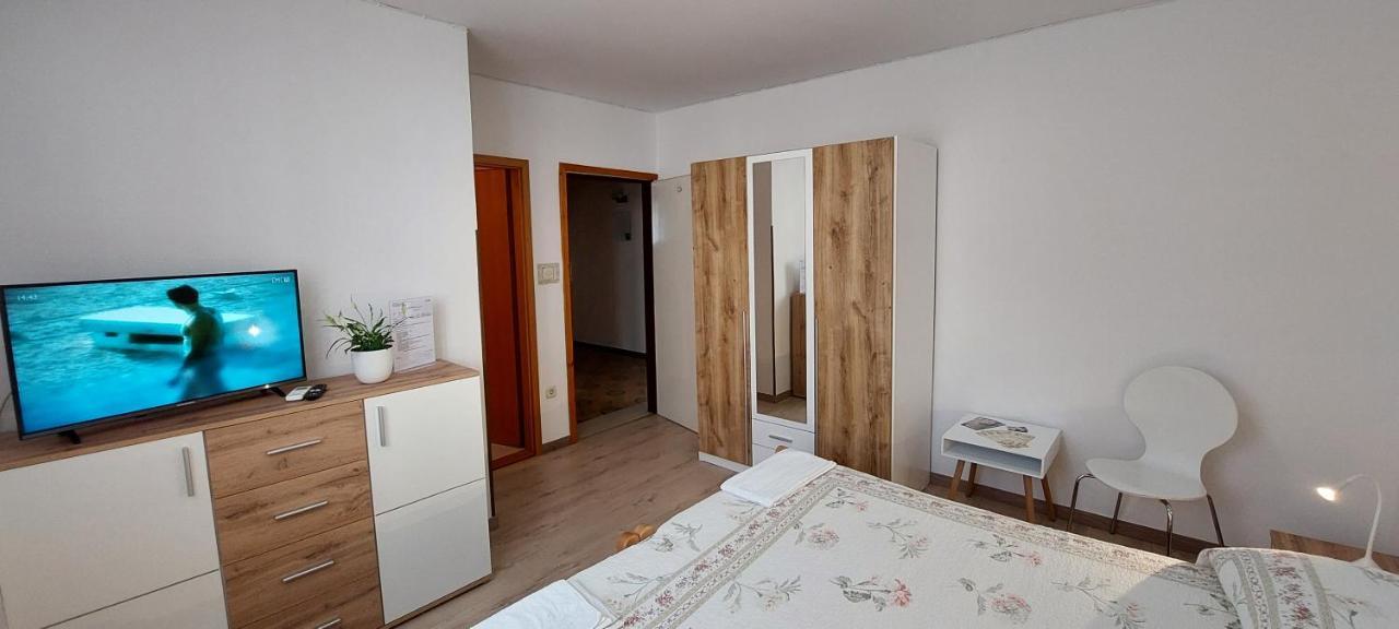 Room Eta Cres Exteriér fotografie